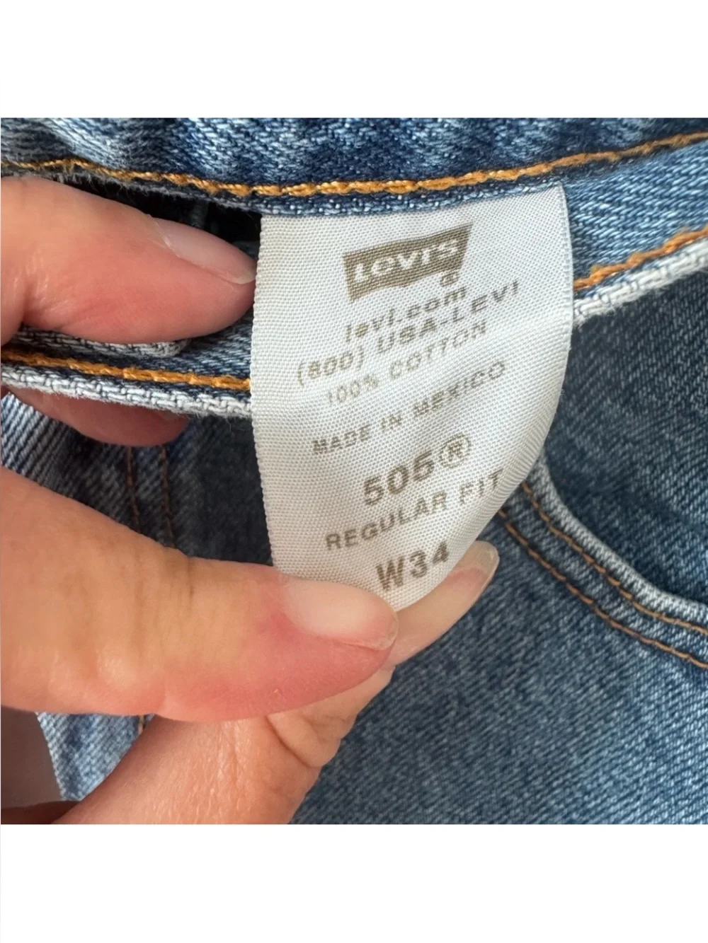 Mens levis relaxed fit 550 denim shorts size 34